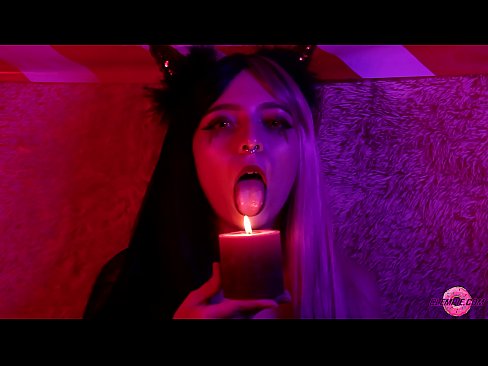 ❤️ Blowjob paiseanta ó Sexy Succubus le Comhlíonadh Béil ️❌ Porn linn ️❤
